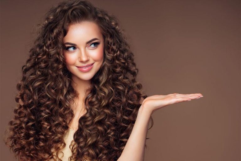 Как укладывать кудрявые волосы: советы и методы Как укладывать кудрявые волосы